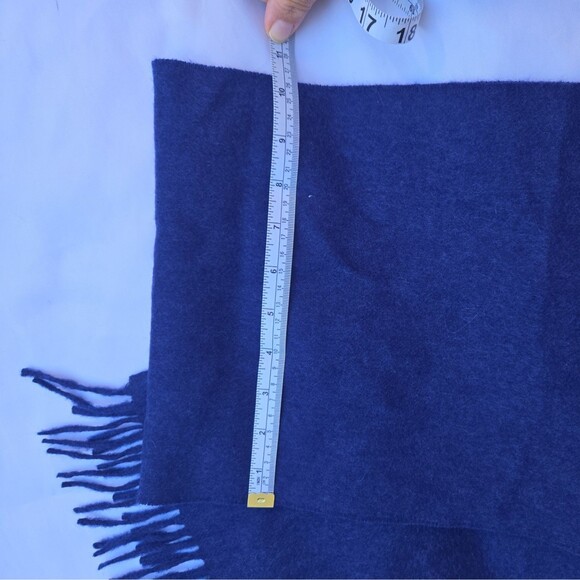 New Nordstrom Blue Scarf 100% Cashmere - Picture 6 of 7